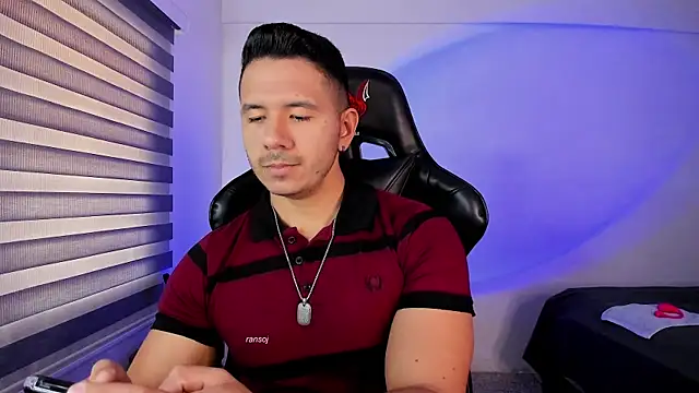 ransoj online show from November 4, 2025, 2:21 pm