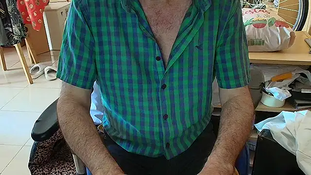 angelgarcia269 online show from January 6, 2026, 12:42 pm