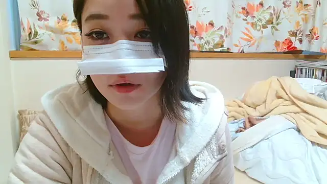 liliyRiSAcha-n online show from January 13, 2026, 6:06 am