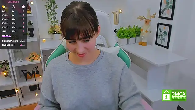  Eliizabeth  online show from March 22, 2025, 4:14 am