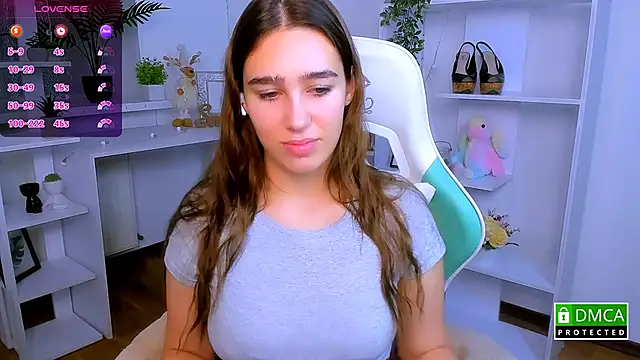  Eliizabeth  online show from November 18, 2025, 11:15 pm