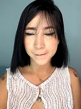 Snapshot of emma_woods_ chatting on October 29, 2025, 10:36 am emma woods online show from October 29, 2025, 10:36 am