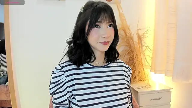 Snapshot of emma_woods_ chatting on March 15, 2026, 12:28 am emma woods online show from March 15, 2026, 12:28 am