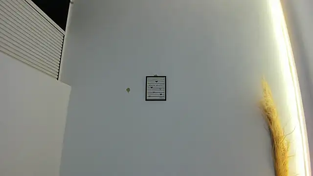 Snapshot of emma_woods_ chatting on November 9, 2025, 12:20 pm emma woods online show from November 9, 2025, 12:20 pm