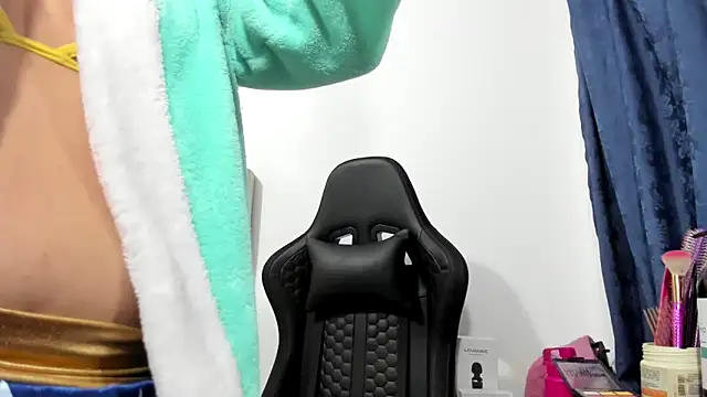 Chloemiller89 online show from October 31, 2025, 7:43 pm