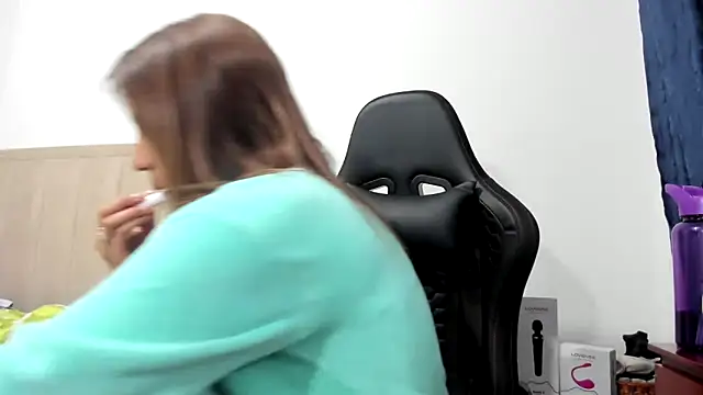 Chloemiller89 online show from September 14, 2025, 10:43 pm