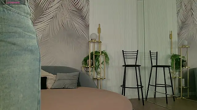 Marie Diaze online show from June 29, 2026, 5:03 am