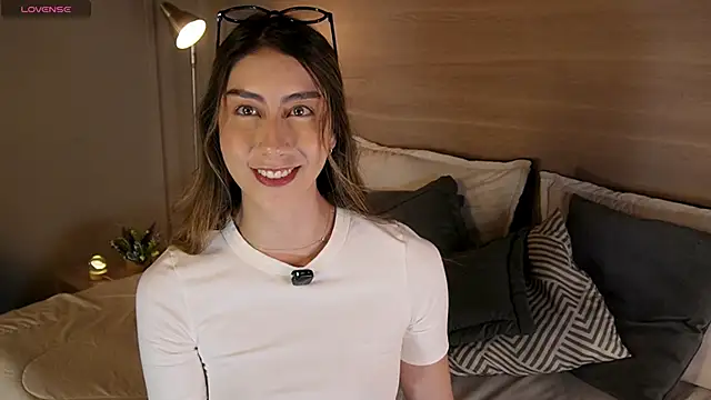 lua ferch   online show from February 13, 2026, 1:00 pm