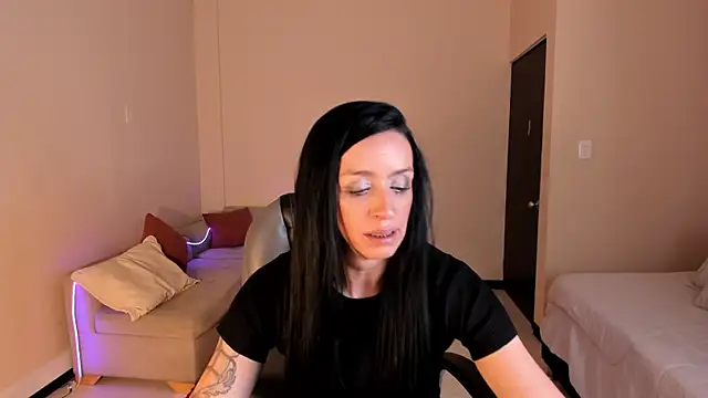 Kristen Garner online show from July 28, 2026, 7:26 pm