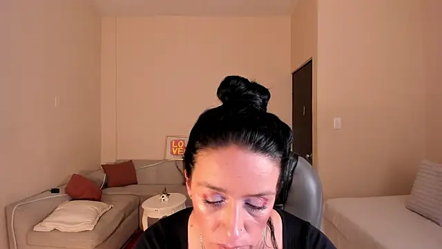 Kristen Garner online show from July 31, 2026, 7:55 pm