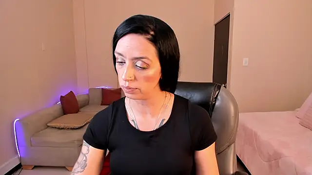 Snapshot of Kristen_Garner chatting on May 30, 2026, 8:14 pm Kristen Garner online show from May 30, 2026, 8:14 pm