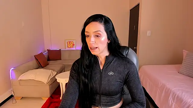 Kristen Garner online show from July 16, 2026, 7:11 pm