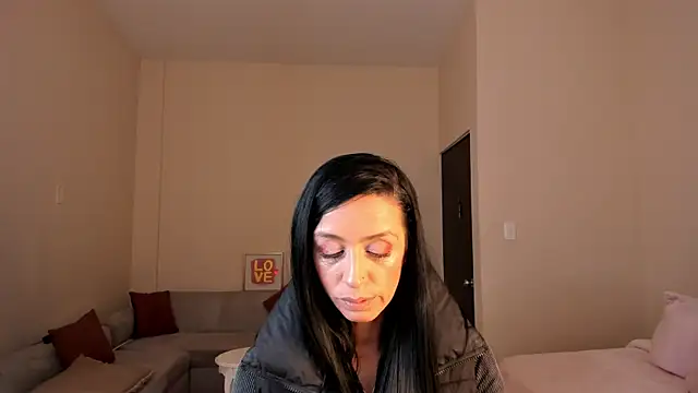 Snapshot of Kristen_Garner chatting on June 16, 2026, 7:25 pm Kristen Garner online show from June 16, 2026, 7:25 pm
