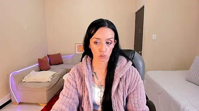 Kristen Garner online show from July 20, 2026, 7:27 pm