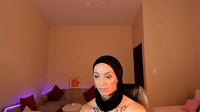 Kristen Garner online show from July 1, 2026, 7:25 pm