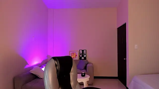 Kristen Garner online show from February 4, 2026, 8:04 pm