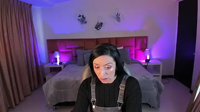 Kristen Garner online show from September 16, 2025, 7:37 pm