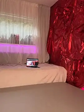 Snapshot of Dina-Light chatting on February 24, 2026, 2:18 pm Dina-Light online show from February 24, 2026, 2:18 pm