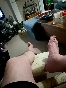 Snapshot of loveeatingcunts chatting on January 18, 2026, 10:46 pm loveeatingcunts online show from January 18, 2026, 10:46 pm