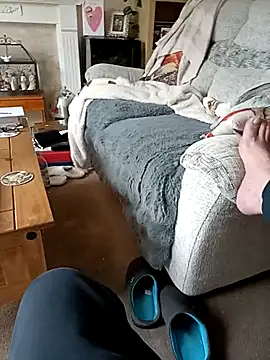 loveeatingcunts online show from April 3, 2026, 4:13 pm