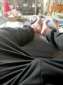 Snapshot of loveeatingcunts chatting on March 22, 2025, 2:58 pm loveeatingcunts online show from March 22, 2025, 2:58 pm