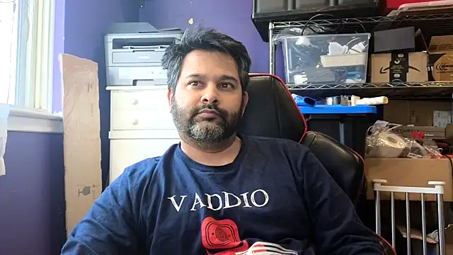 Snapshot of Sakhtlaundaz chatting on April 8, 2026, 1:45 pm Sakhtlaundaz online show from April 8, 2026, 1:45 pm