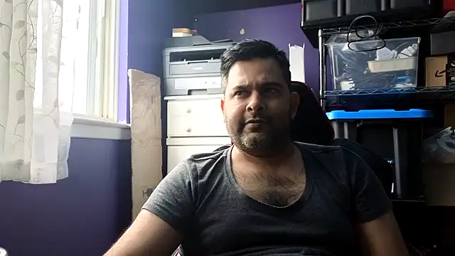 Snapshot of Sakhtlaundaz chatting on February 6, 2026, 6:15 pm Sakhtlaundaz online show from February 6, 2026, 6:15 pm