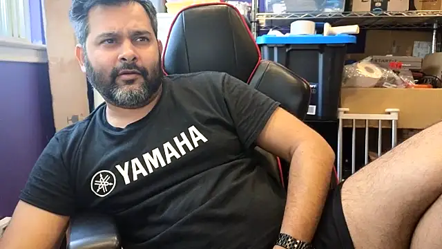 Snapshot of Sakhtlaundaz chatting on March 2, 2026, 2:46 pm Sakhtlaundaz online show from March 2, 2026, 2:46 pm