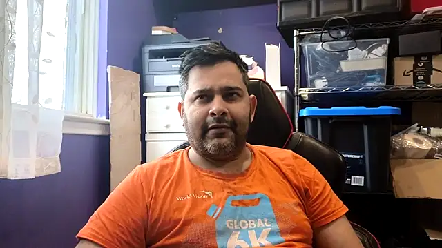 Snapshot of Sakhtlaundaz chatting on February 9, 2026, 1:53 pm Sakhtlaundaz online show from February 9, 2026, 1:53 pm