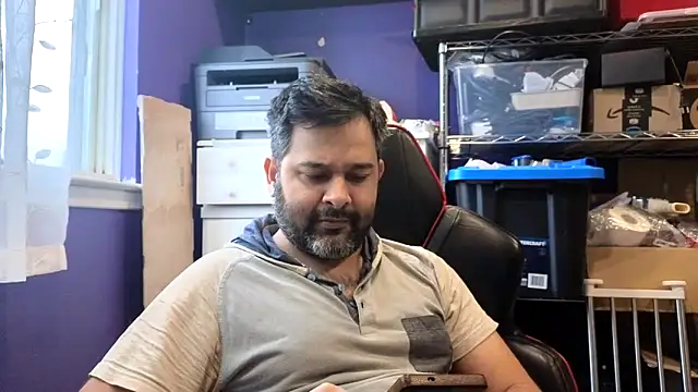 Snapshot of Sakhtlaundaz chatting on February 23, 2026, 2:39 pm Sakhtlaundaz online show from February 23, 2026, 2:39 pm