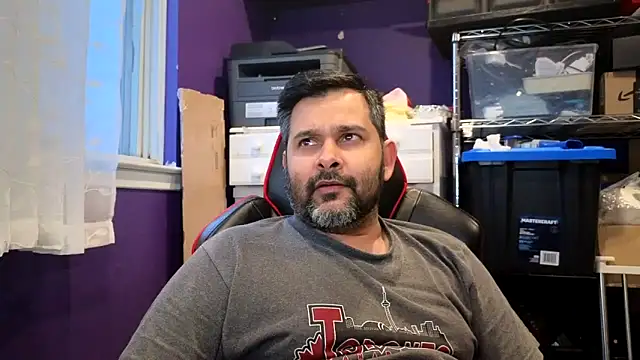 Snapshot of Sakhtlaundaz chatting on February 20, 2026, 10:33 pm Sakhtlaundaz online show from February 20, 2026, 10:33 pm