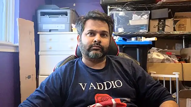 Snapshot of Sakhtlaundaz chatting on April 7, 2026, 9:38 pm Sakhtlaundaz online show from April 7, 2026, 9:38 pm