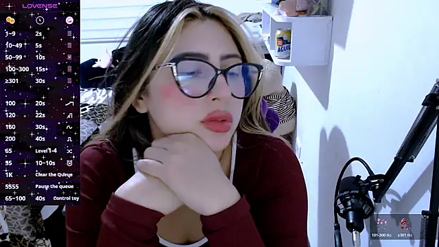 siddhixxx 592 online show from March 8, 2026, 2:04 am