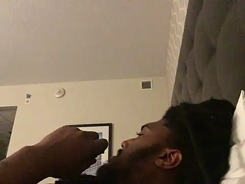 Snapshot of BD2LONG chatting on April 12, 2026, 4:16 am BD2LONG online show from April 12, 2026, 4:16 am