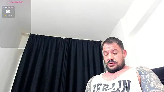 musclemonster31 online show from May 4, 2026, 3:21 am