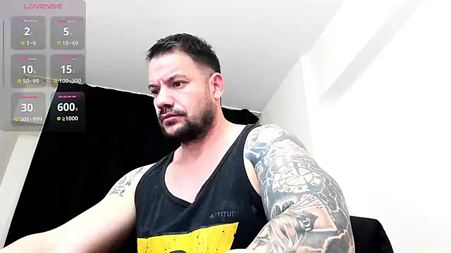 musclemonster31 online show from February 4, 2026, 12:44 pm