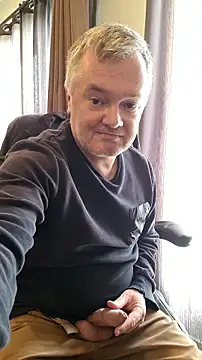 MichOxxford online show from November 27, 2025, 3:18 am