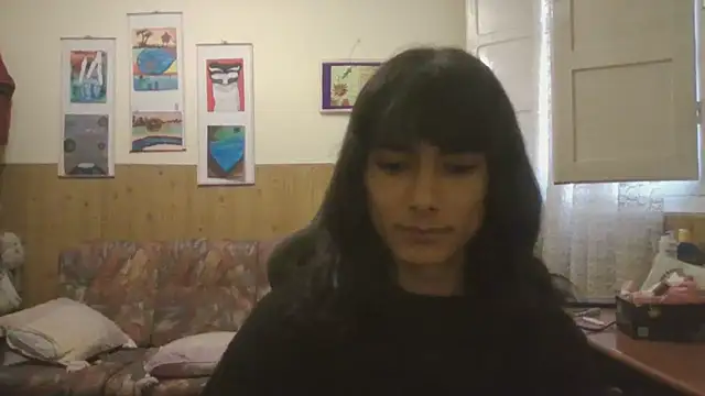 calliemaggotbone online show from November 14, 2025, 4:21 pm