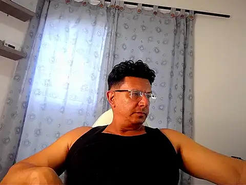 pedropicapi online show from November 30, 2025, 7:14 pm