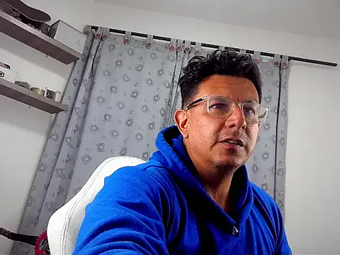 pedropicapi online show from October 23, 2025, 2:21 am