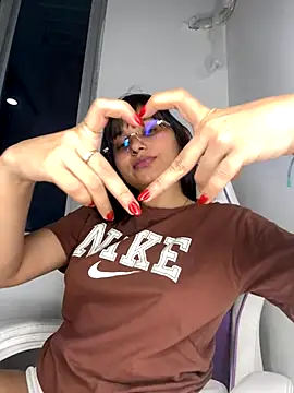 Cuteprincess21 online show from November 2, 2025, 3:33 am