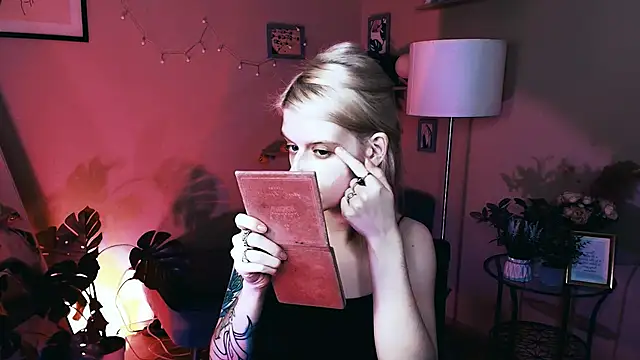 Noah ElmerX online show from October 30, 2025, 10:39 pm