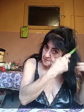 Snapshot of Lovely_Lori chatting on June 3, 2026, 4:02 am Lovely Lori online show from June 3, 2026, 4:02 am