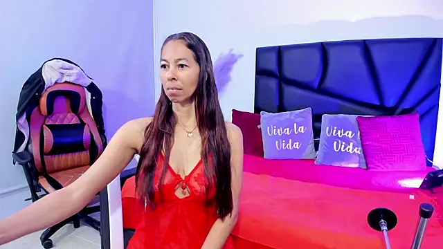 Rosalinda Cortez online show from October 15, 2025, 12:46 pm