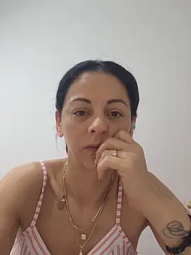 bruneta sexy23 online show from June 2, 2026, 4:12 am