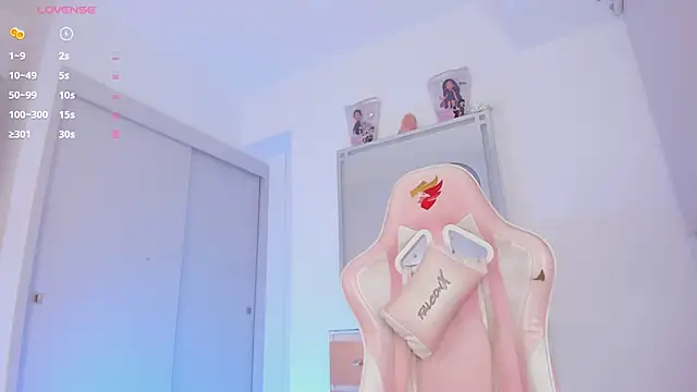 mia yourmommy online show from February 25, 2026, 9:14 pm