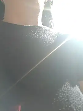 Rafaelayamazaki online show from April 23, 2026, 1:02 pm