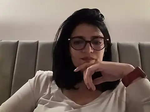 adriana71 online show from July 15, 2026, 2:29 am