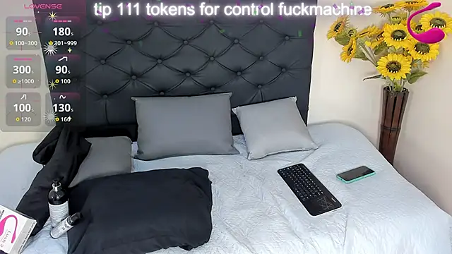 Cristale69 online show from June 19, 2026, 8:25 pm