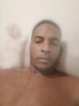 Junaoooo online show from April 6, 2026, 2:18 pm